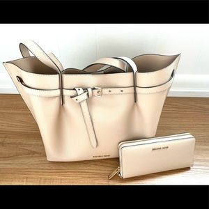 Michael Kors Large Cream Leather Tote